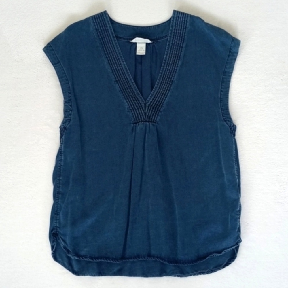 H&M Women’s Aged Deep Sea Blue "Cap Style" V-Neck Lyocell Blouse Size 6